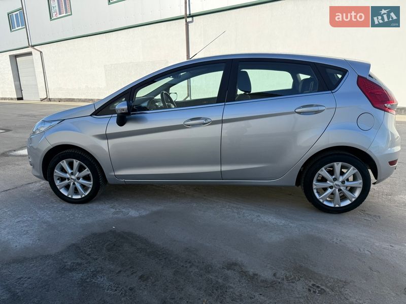 Хетчбек Ford Fiesta 2010 в Вінниці