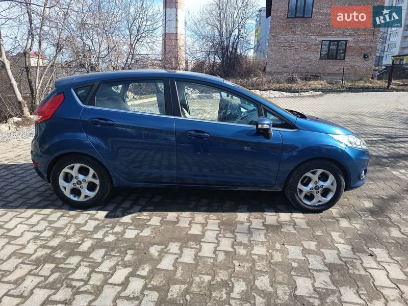 Хэтчбек Ford Fiesta 2009 в Тернополе