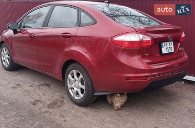 Седан Ford Fiesta 2016 в Львове
