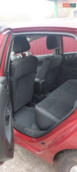 Седан Ford Fiesta 2016 в Львові
