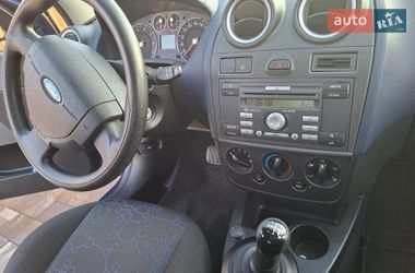Хэтчбек Ford Fiesta 2007 в Луцке