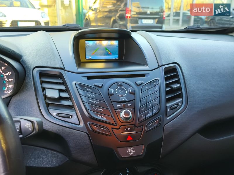 Седан Ford Fiesta 2019 в Днепре