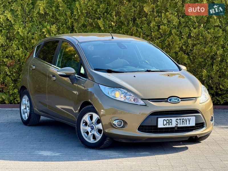 Хэтчбек Ford Fiesta 2011 в Стрые