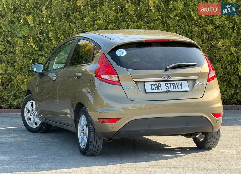Хэтчбек Ford Fiesta 2011 в Стрые