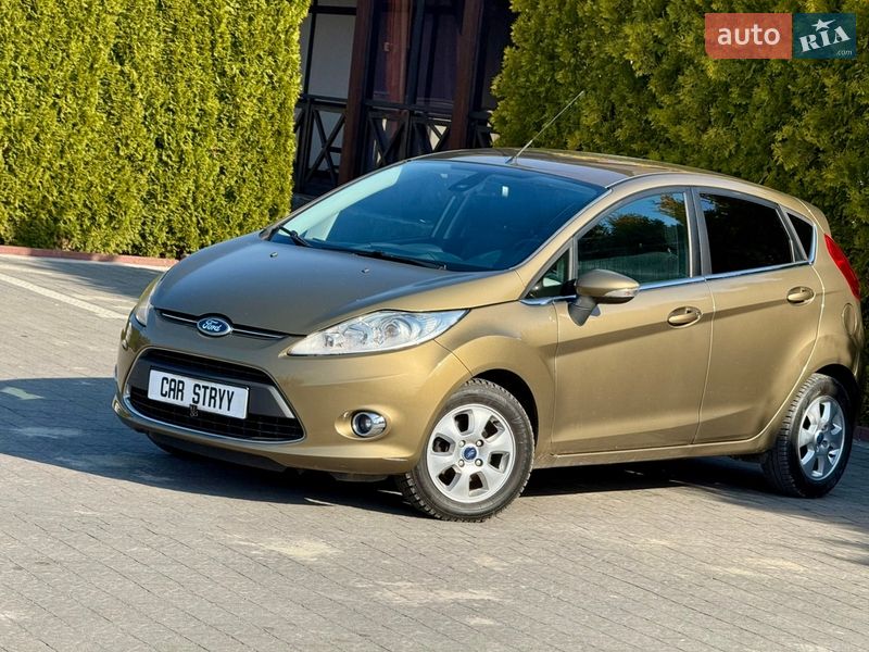 Хэтчбек Ford Fiesta 2011 в Стрые
