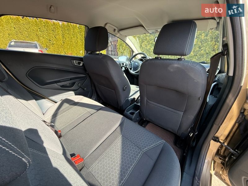 Хэтчбек Ford Fiesta 2011 в Стрые