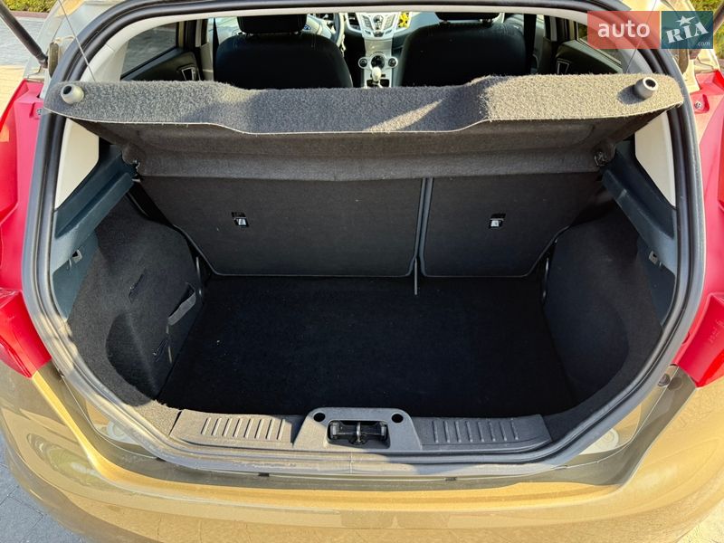 Хэтчбек Ford Fiesta 2011 в Стрые