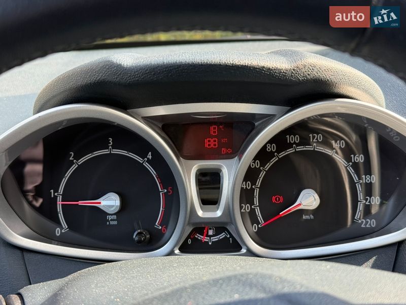 Хэтчбек Ford Fiesta 2011 в Стрые