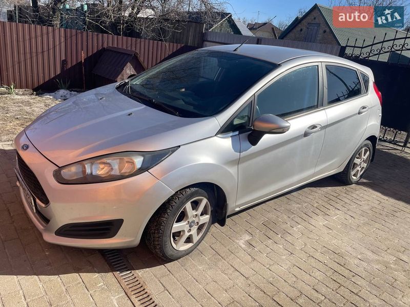 Хэтчбек Ford Fiesta 2013 в Киеве