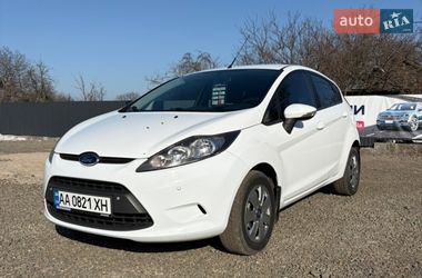 Хетчбек Ford Fiesta 2012 в Смілі