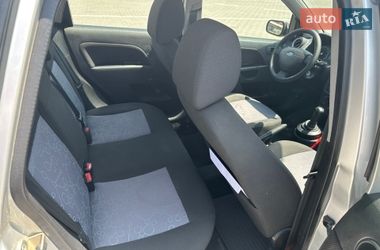 Хэтчбек Ford Fiesta 2008 в Черновцах