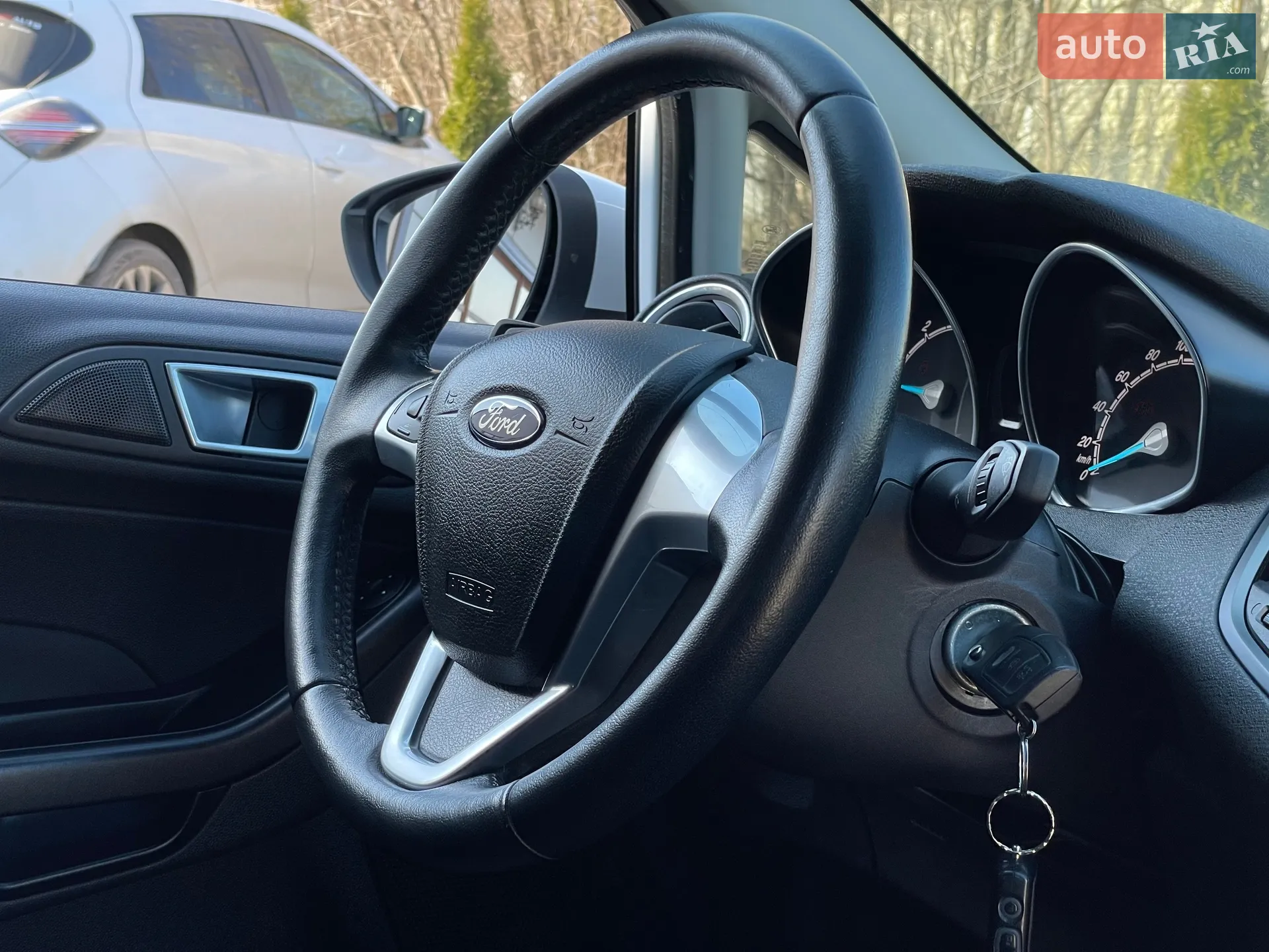 2017 Ford Fiesta - мініатюра 33