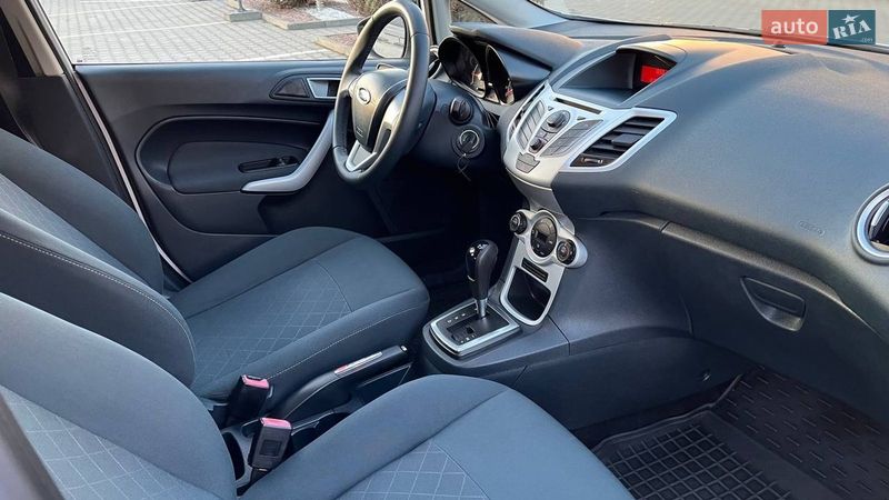 Хэтчбек Ford Fiesta 2011 в Хмельницком
