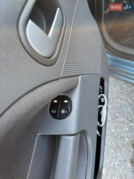 Хетчбек Ford Fiesta 2002 в Одесі