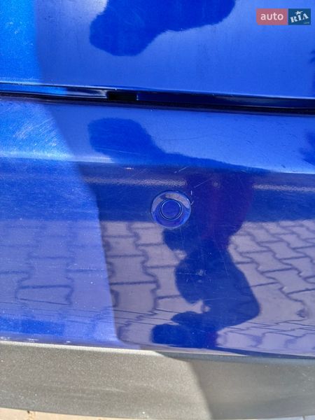 Хетчбек Ford Fiesta 2015 в Красилові