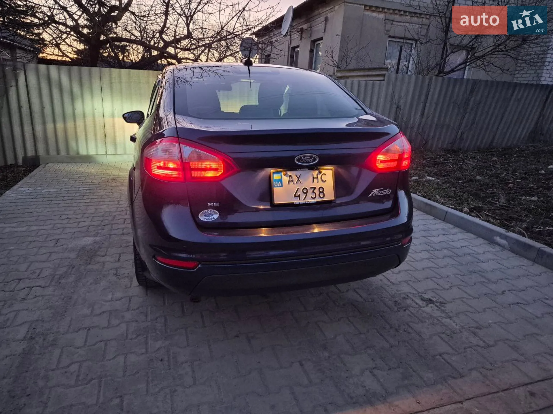 Ford Fiesta 2015 VIN 3FADP4BJ7GM103570 фото оголошення 4 з 14
