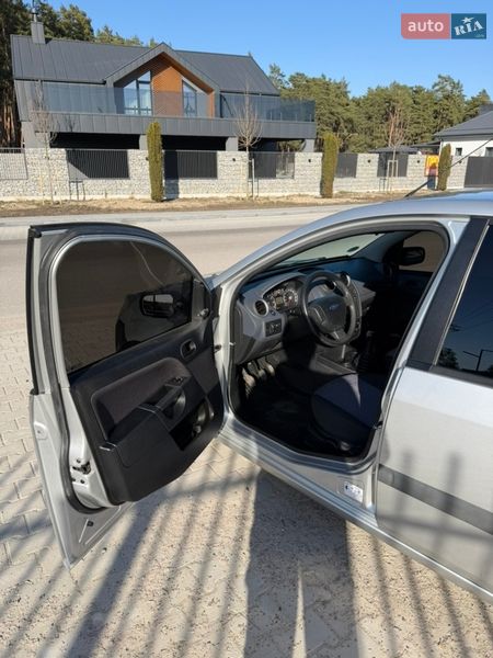 Хетчбек Ford Fiesta 2007 в Луцьку