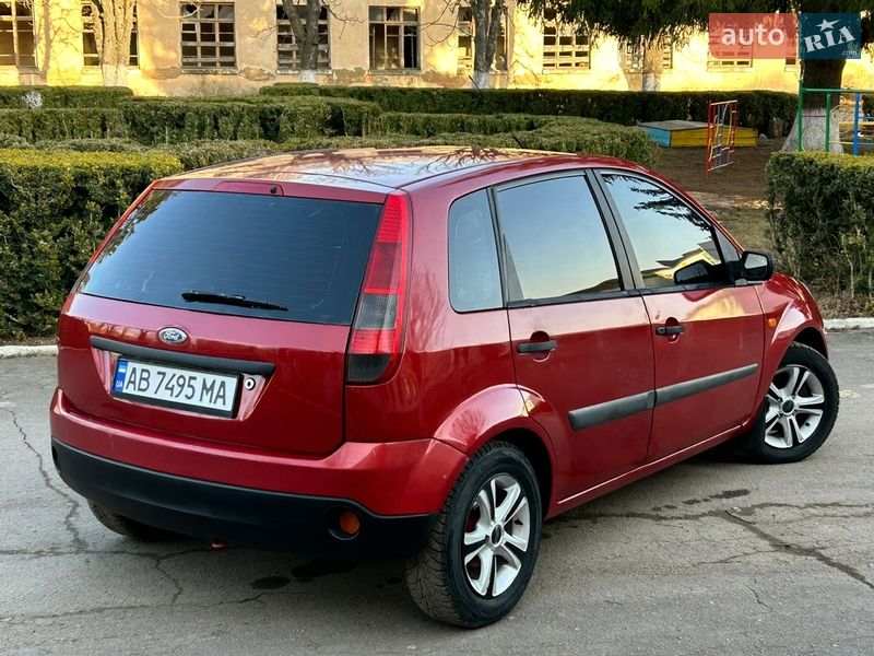Хетчбек Ford Fiesta 2006 в Вапнярці