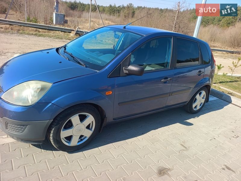 Хэтчбек Ford Fiesta 2006 в Судовой Вишне фото 7 Хэтчбек Ford Fiesta 2006 в Судовой Вишне