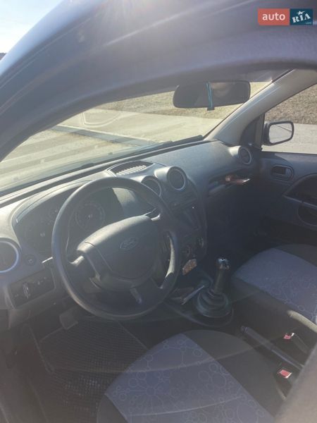 Хэтчбек Ford Fiesta 2007 в Коростене