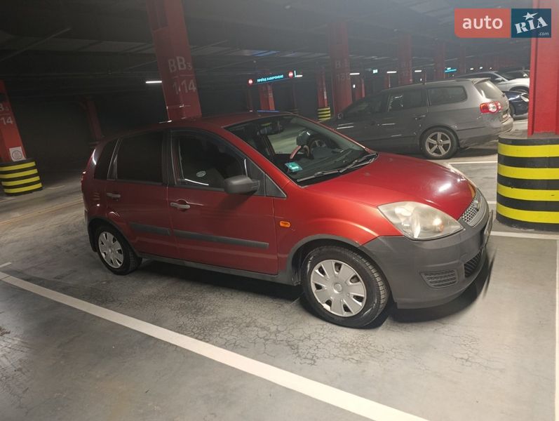 Хэтчбек Ford Fiesta 2008 в Киеве