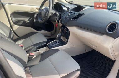 Седан Ford Fiesta 2010 в Киеве