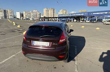 Хэтчбек Ford Fiesta 2010 в Киеве