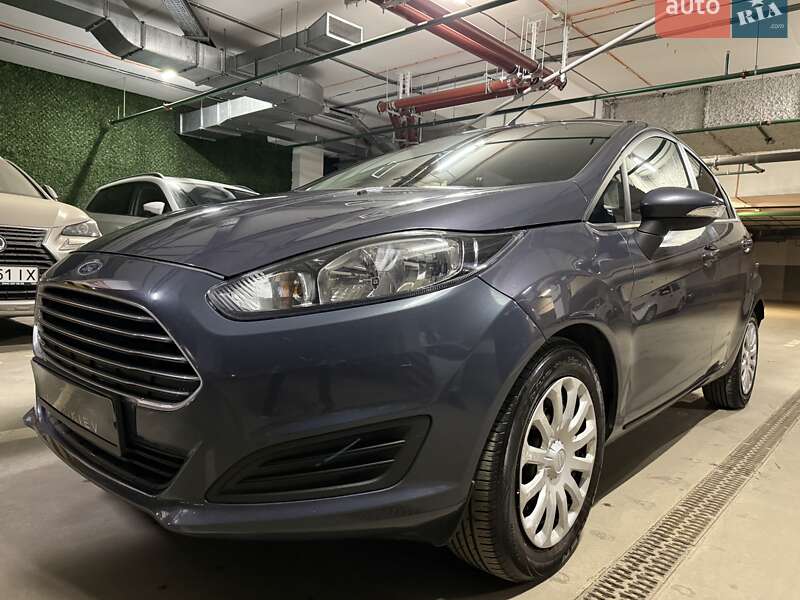 Хэтчбек Ford Fiesta 2013 в Киеве
