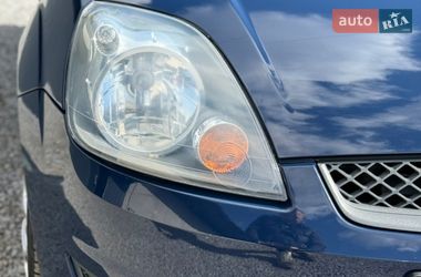 Хэтчбек Ford Fiesta 2008 в Луцке