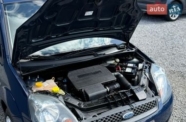 Хэтчбек Ford Fiesta 2008 в Луцке