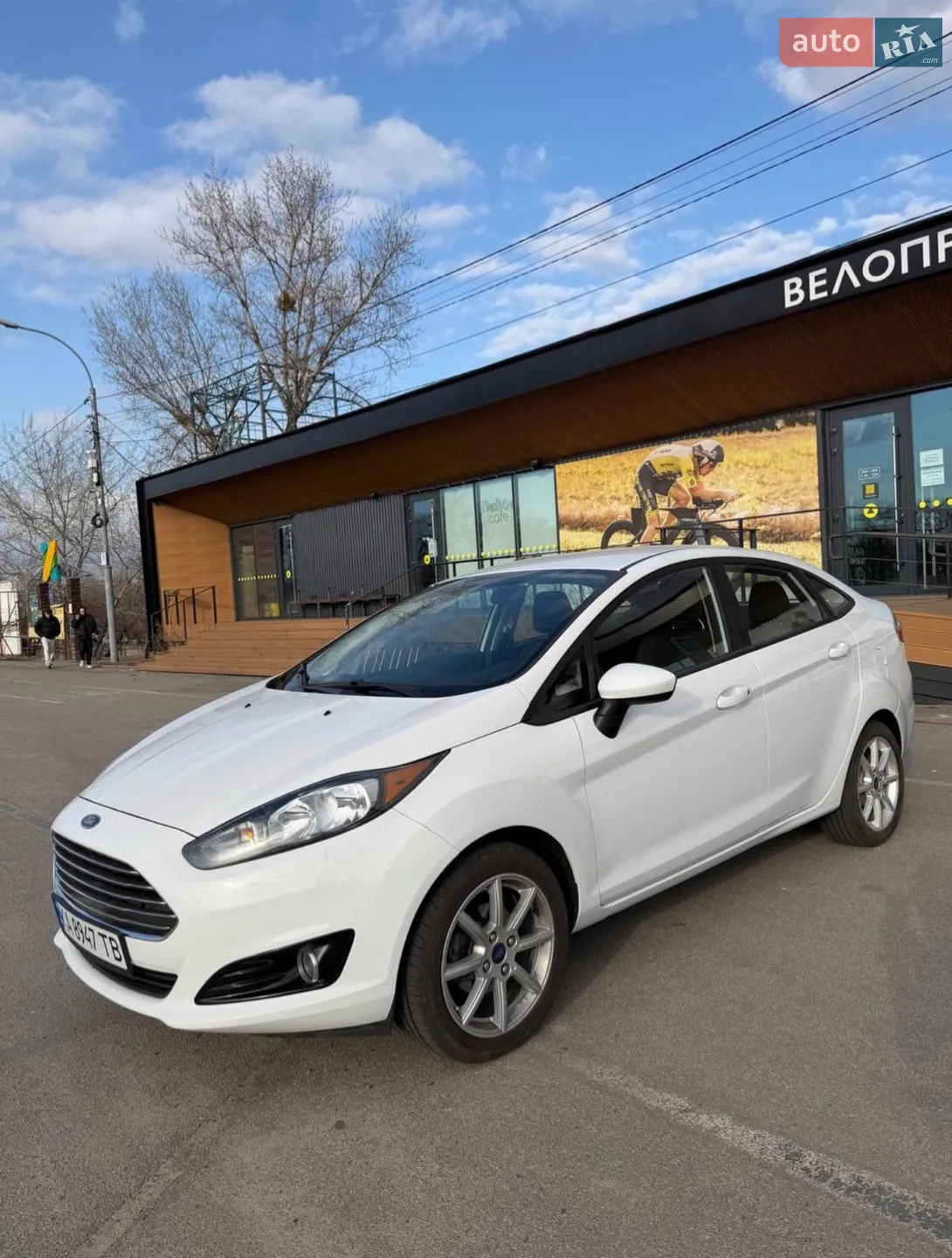 2019 Ford Fiesta - фото 1