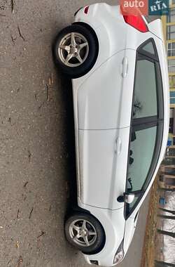 Хэтчбек Ford Fiesta 2014 в Ставище