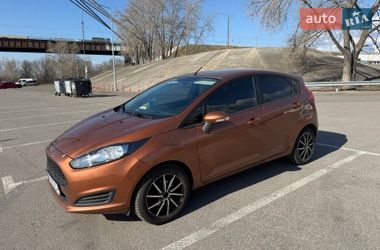 Хэтчбек Ford Fiesta 2016 в Киеве