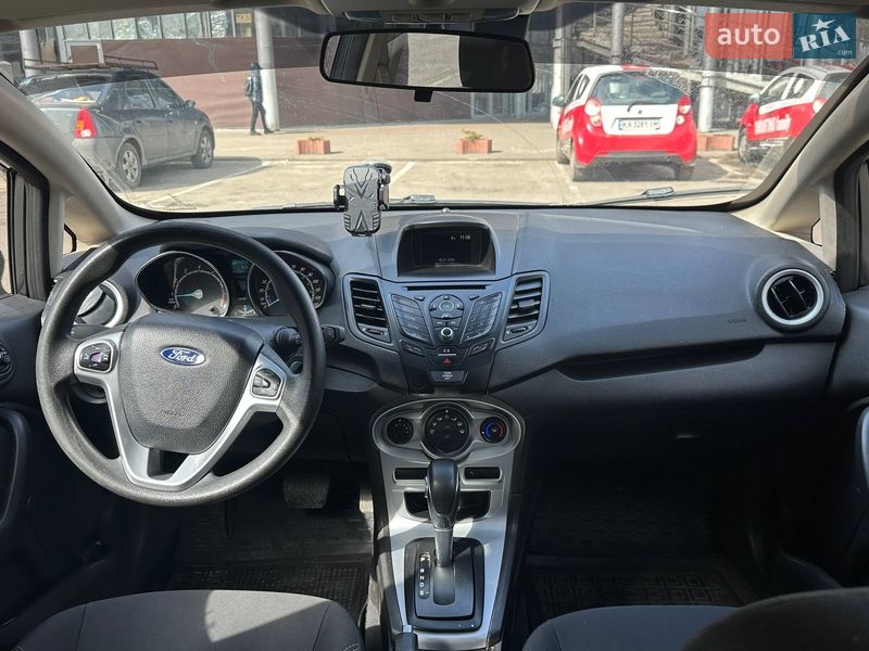 Седан Ford Fiesta 2018 в Киеве