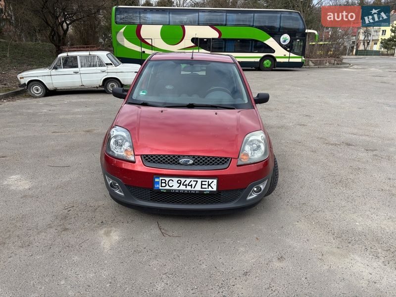 Хетчбек Ford Fiesta 2008 в Львові