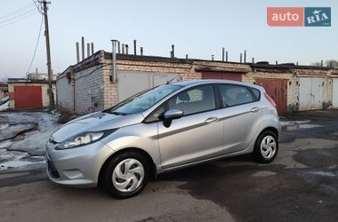 Хэтчбек Ford Fiesta 2011 в Чернигове