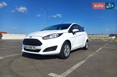 Хэтчбек Ford Fiesta 2014 в Львове