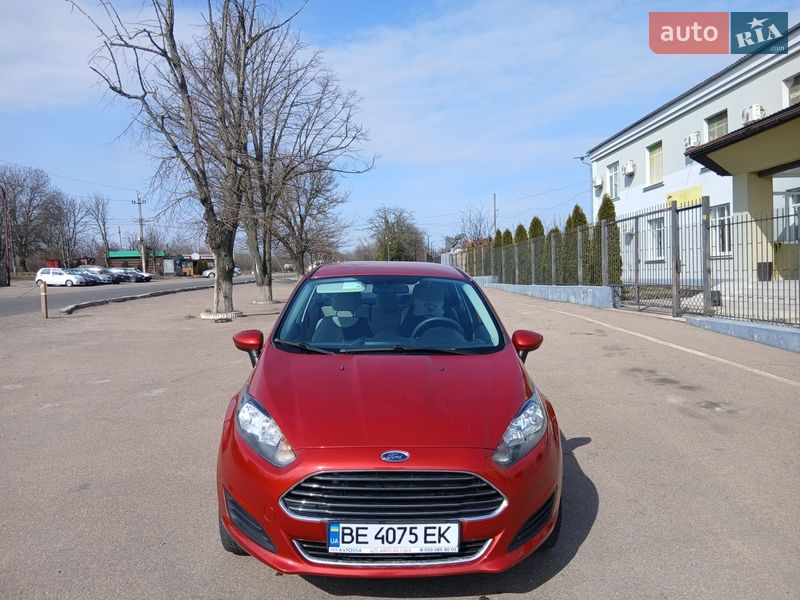 Седан Ford Fiesta 2018 в Первомайську