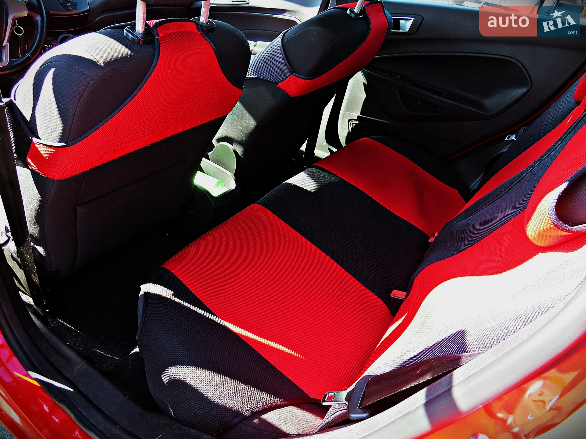 2013 Ford Fiesta - мініатюра 13