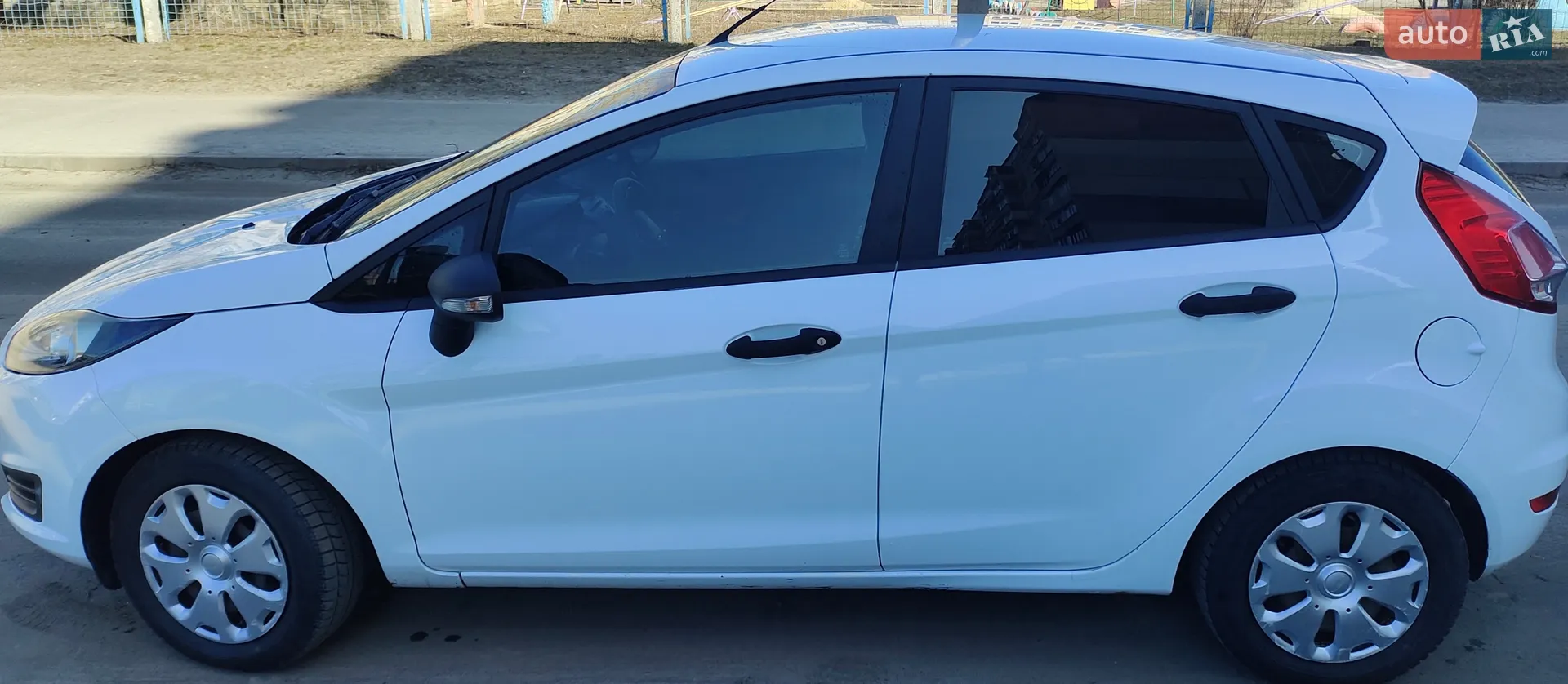 2013 Ford Fiesta - мініатюра 2