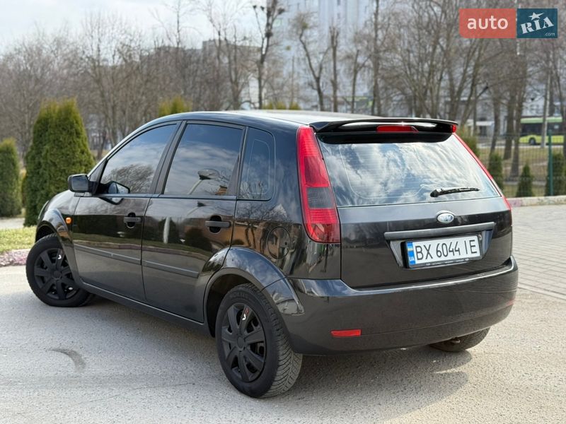 Хетчбек Ford Fiesta 2004 в Хмельницькому