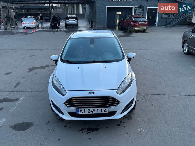 Седан Ford Fiesta 2019 в Киеве