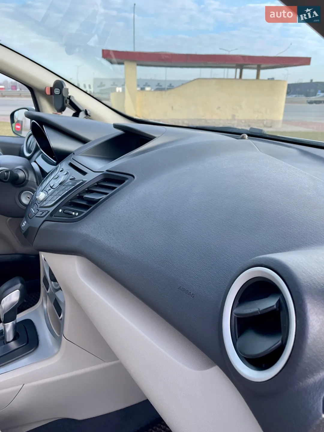 2019 Ford Fiesta - мініатюра 24
