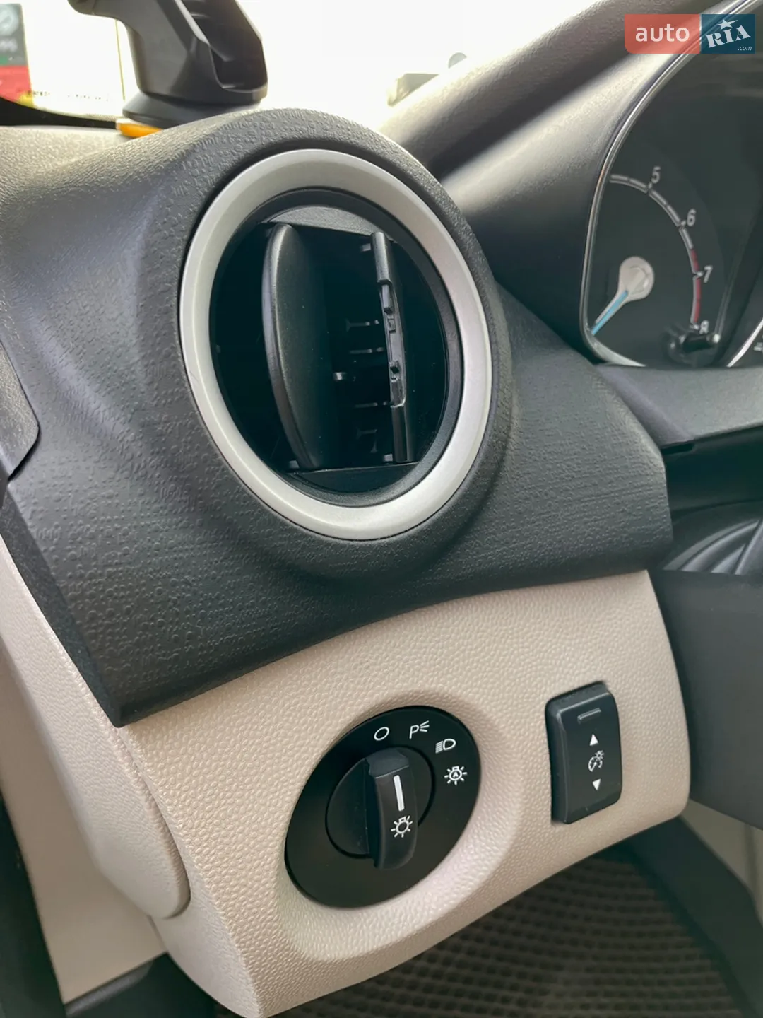 2019 Ford Fiesta - мініатюра 37