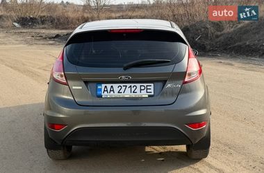 Хетчбек Ford Fiesta 2016 в Києві