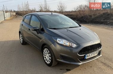 Хетчбек Ford Fiesta 2016 в Києві