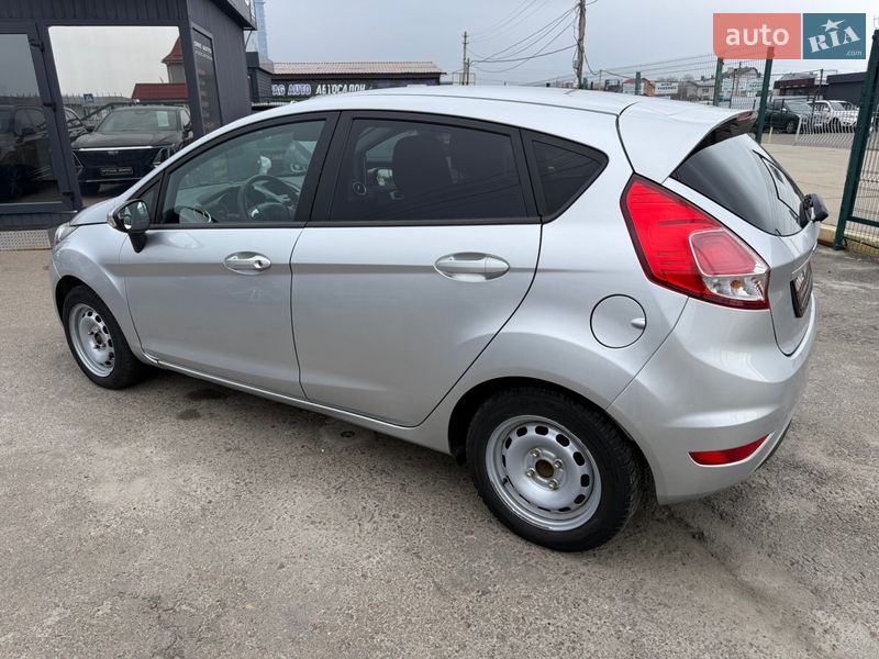 Хэтчбек Ford Fiesta 2014 в Киеве фото 6 Хэтчбек Ford Fiesta 2014 в Киеве