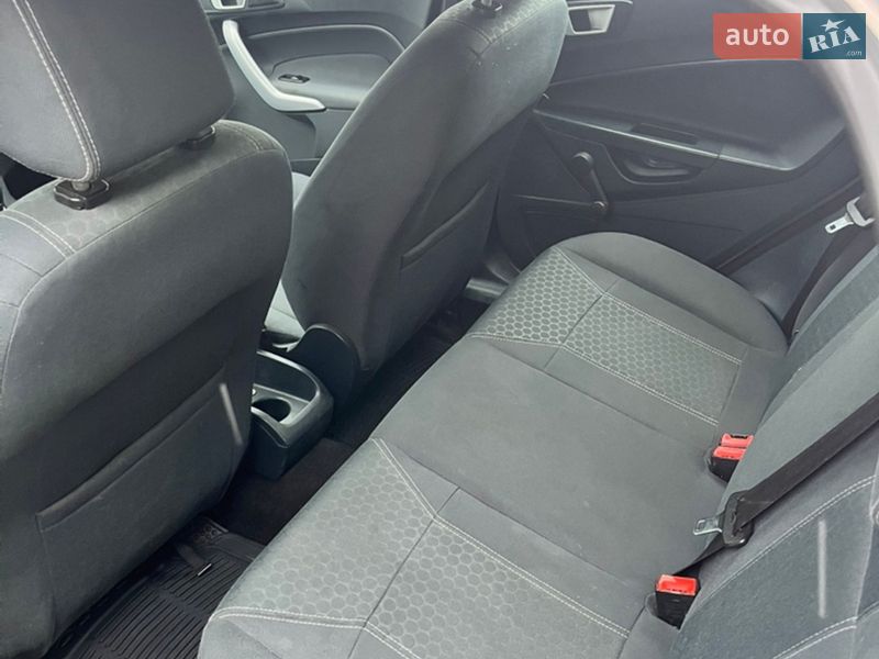 Хэтчбек Ford Fiesta 2012 в Казатине фото 7 Хэтчбек Ford Fiesta 2012 в Казатине