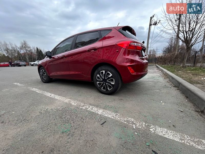 Хэтчбек Ford Fiesta 2018 в Софиевской Борщаговке