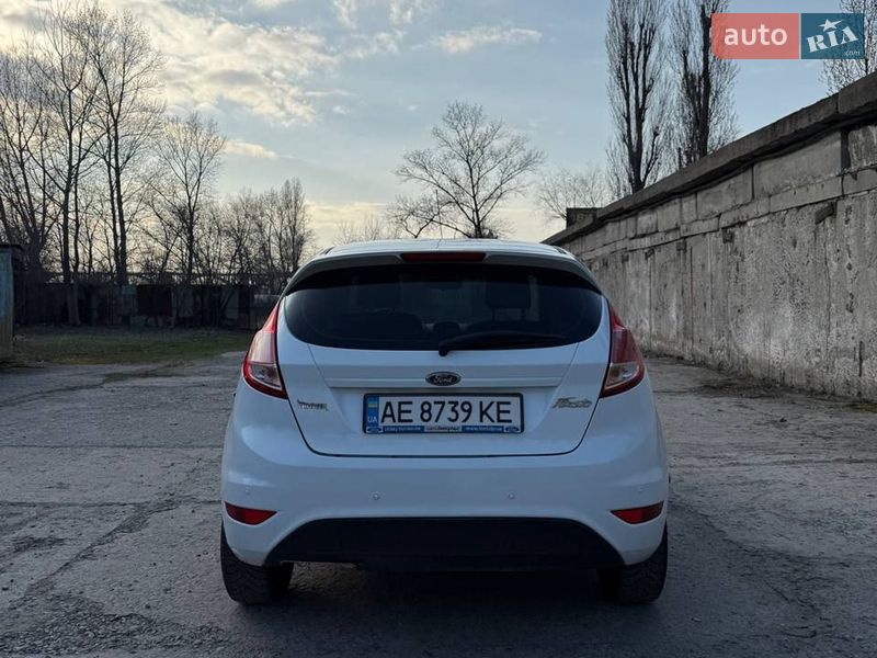 Хэтчбек Ford Fiesta 2017 в Днепре